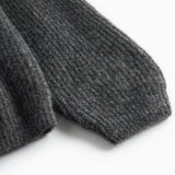 Mørkegrå strikbluse til kvinder med lange ærmer