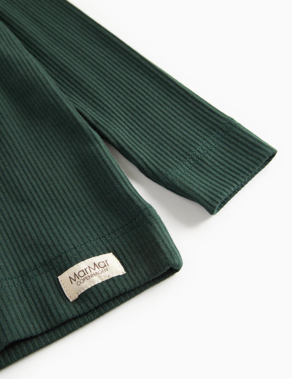 Grøn ribstrikket t-shirt med stolpe knaplukning til børn