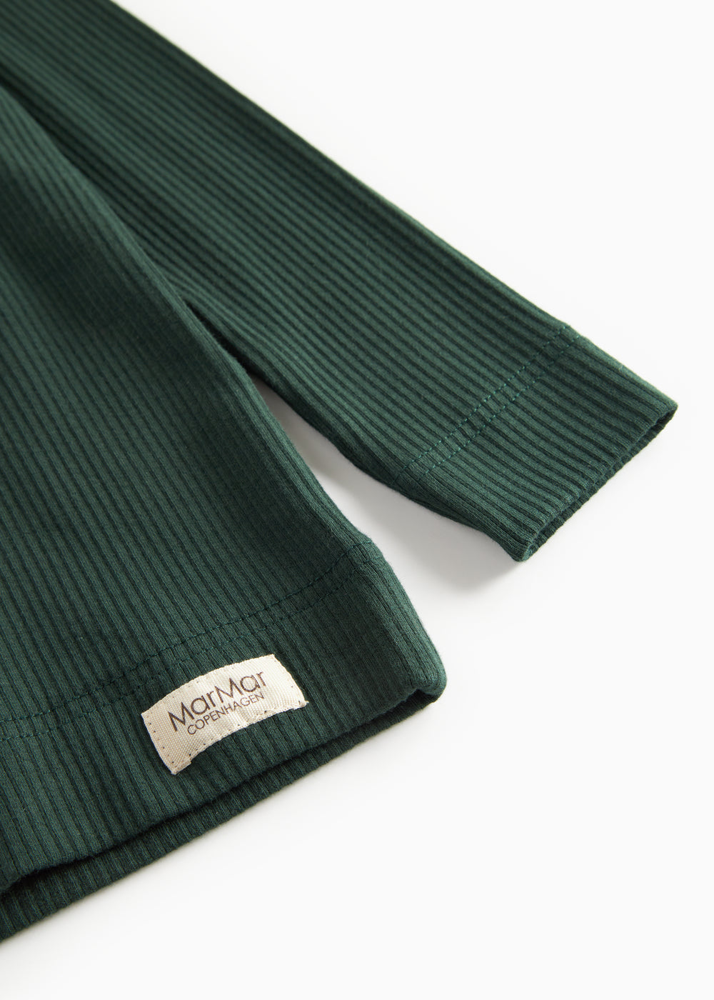 Grøn ribstrikket t-shirt med stolpe knaplukning til børn