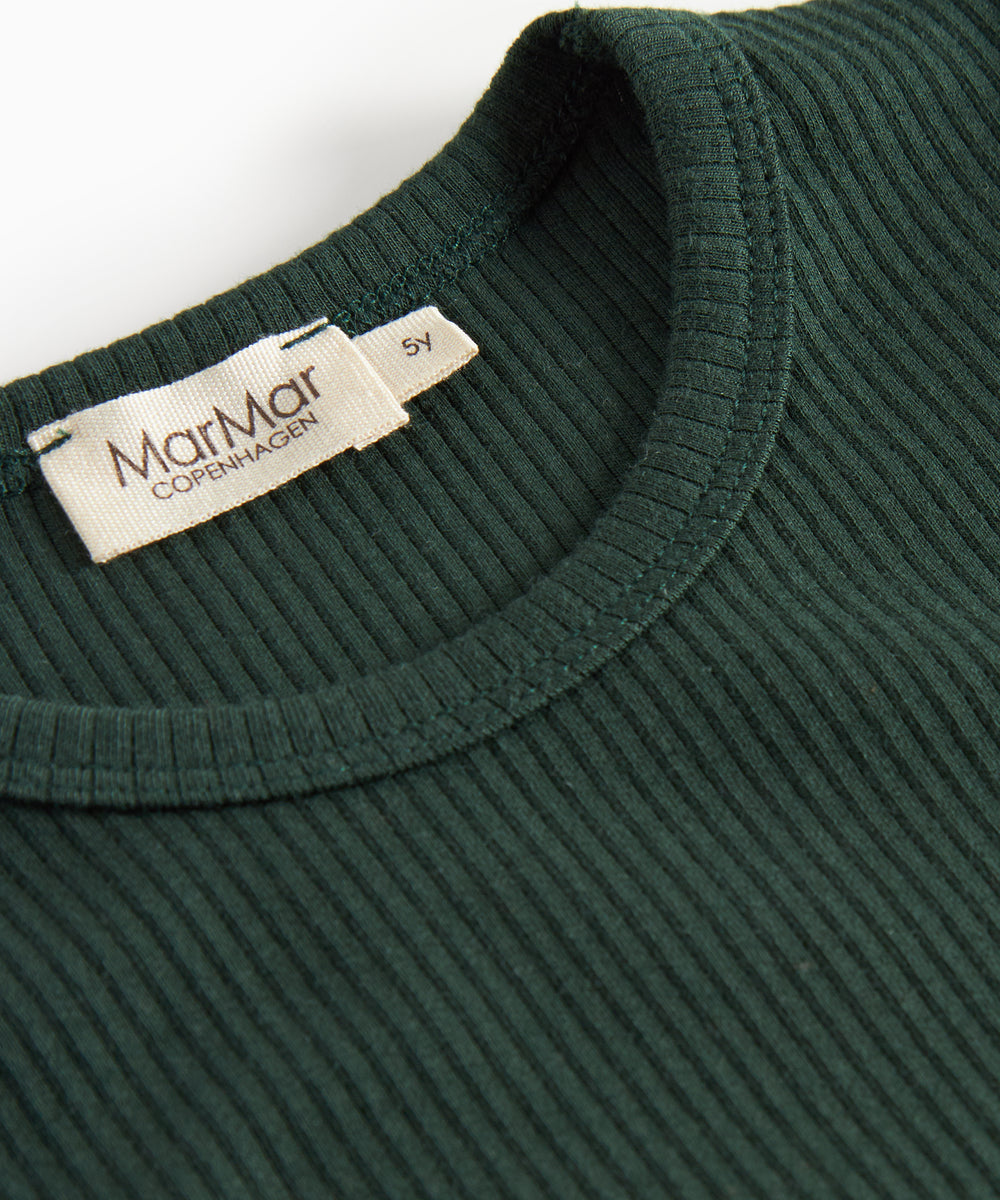 Grøn ribstrikket t-shirt med lange ærmer til børn