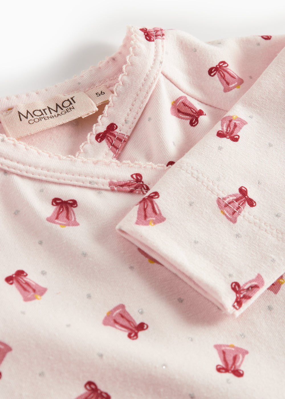 heldragt med rødt juleklokkeprint til nyfødt