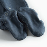 Mørkeblå babybukser med fødder og stjerneprint