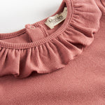 Støvet rosa bluse med flæsekrave og lange ærmer til børn