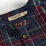 Mørkeblå og rød ternet juleskjorte med knapper og rund hals til baby