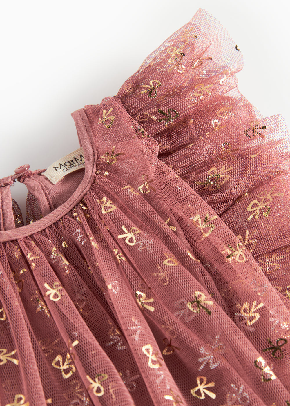 Rosa festlig babykjole i tyl med flæser og guldprint