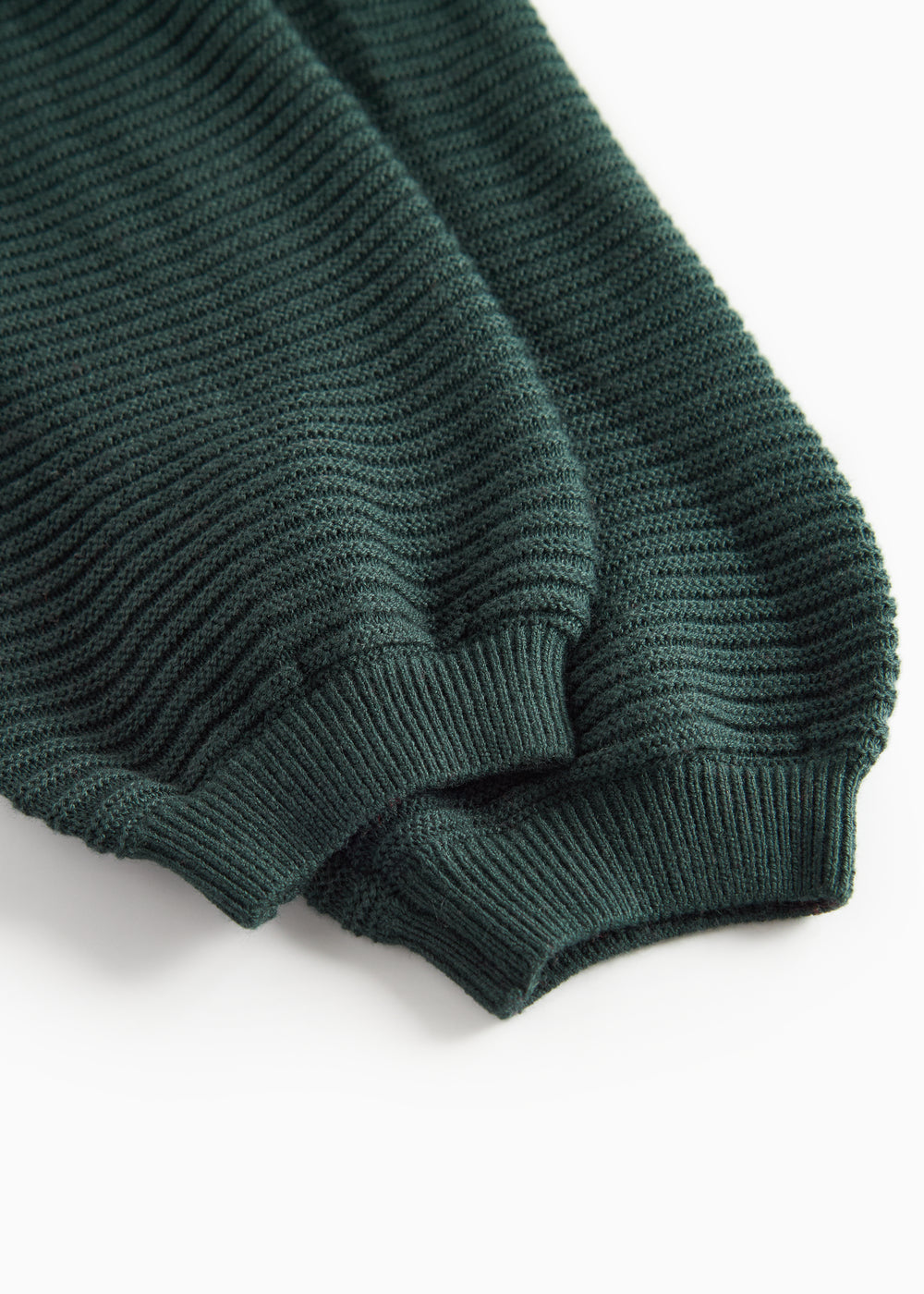 Mørkegrønne strikkede bukser med seler og fine knapper til baby