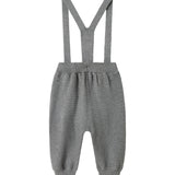 Grå strikkede bukser med seler og fine knapper til baby