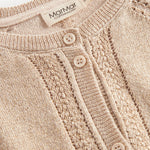 Beige cardigan med guldglimmer og fine ribdetaljer til børn