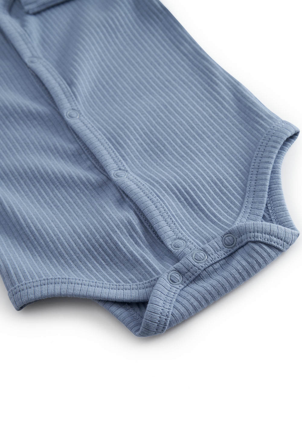 Langærmet lyseblå baby bodystocking til nyfødte