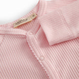 Lyserød langærmet baby heldragt med knapper