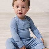 Baby light blue baby pants and t-shirt with buttons in ribbed modal