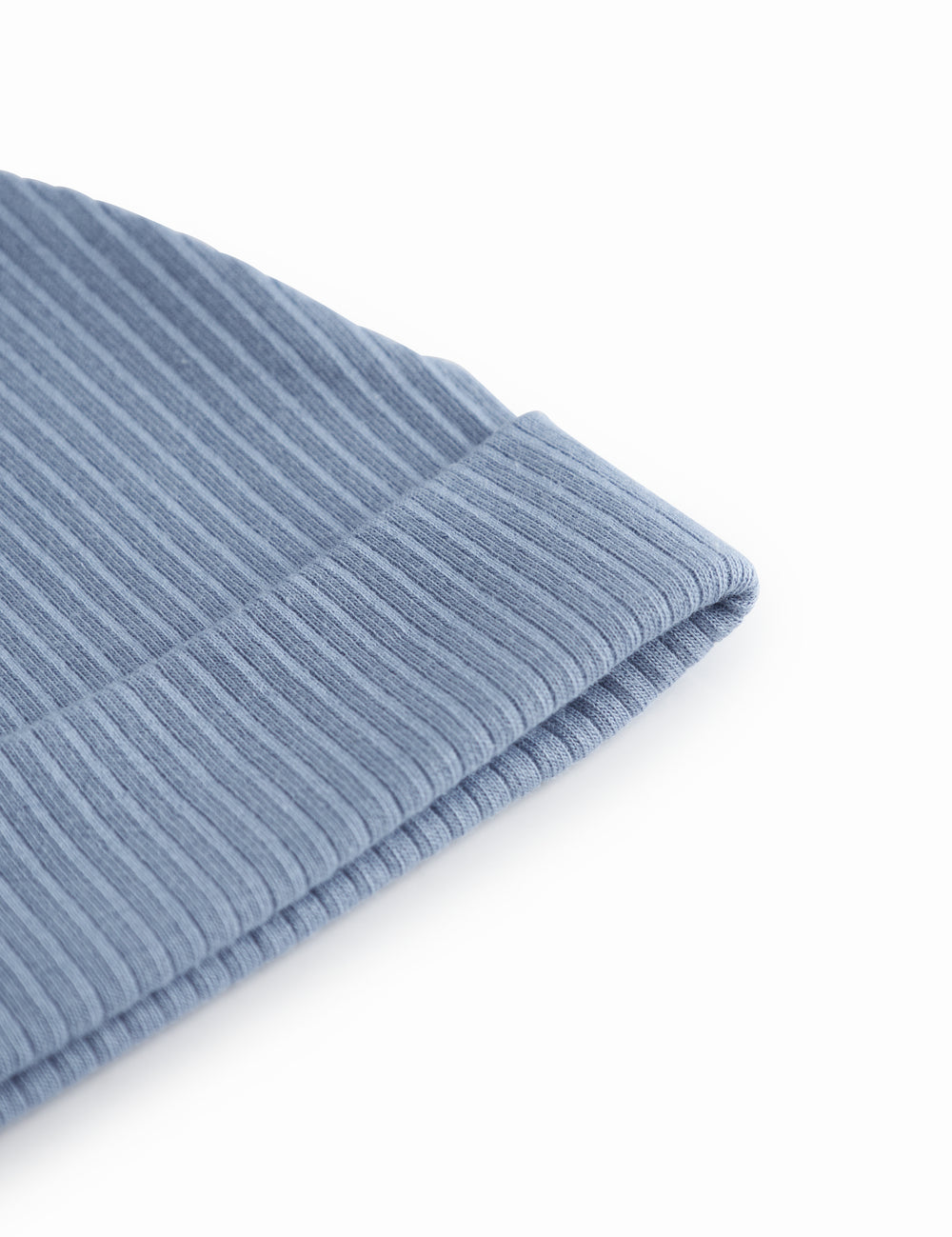  Lyseblå modal hue med kant til nyfødt