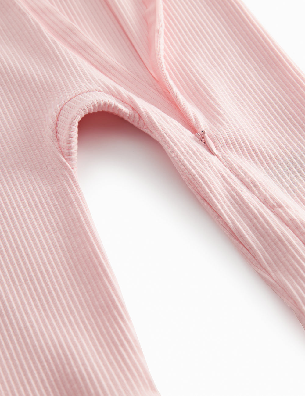 Langærmet lyserød heldragt med lynlås til børn

Translation: Bright red long-sleeved jacket with zipper for children