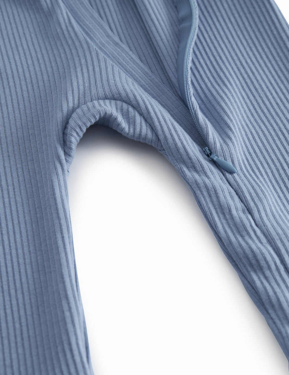 Langærmet lyseblå heldragt med lynlås til børn