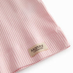 Langærmet lyserød modal t-shirt til børn med stolpe knaplukning

Translation: Long-sleeved bright yellow modal t-shirt for children with button placket