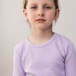 Padded long-sleeved ribbed t-shirt for children in lavender shade