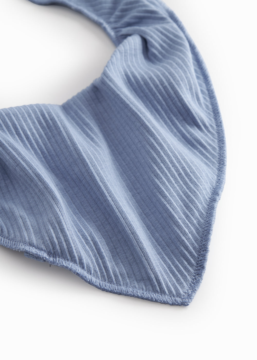 Lyseblå salvesmæk til baby med trykknap