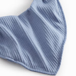 Lyseblå salvesmæk til baby med trykknap