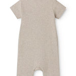 Kortærmet beige baby modal romper med korte ben