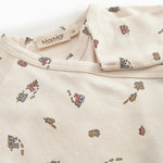 Heldragt til nyfødt med tog print

Translation: Heldragt for newborn with train print