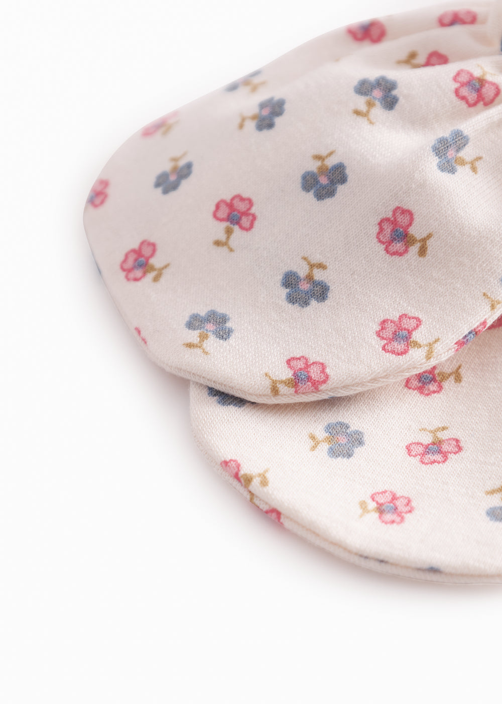 Baby blanket with flower print