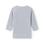 Langærmet lyseblå bluse til nyfødte med slå-om-lukning