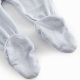 Lyseblå bukser med fødder til de nyfødte