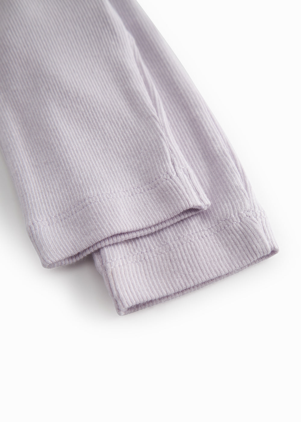 Lys lilla bukser til de nyfødte