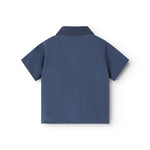 Kortærmet blå polo t-shirt til børn med krave og knaplukning