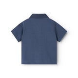 Kortærmet blå polo t-shirt til børn med krave og knaplukning