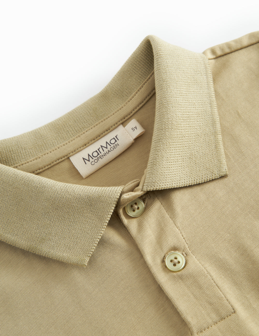 Kortærmet beige polo t-shirt til børn med krave og knaplukning