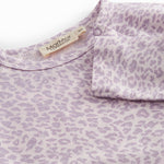 Lilla langärmet leopard baby bodystocking