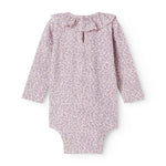 Lilla langærmet leopard baby bodystocking med flæsekrave