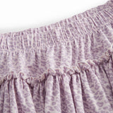 Red lower body for children in leopard print with waist and elastic at the waist.