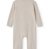 langærmet beige sweat heldragt til baby med skrå trykknaplukning