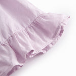 Ærmeløs lys lilla top til baby med flæsedetaljer