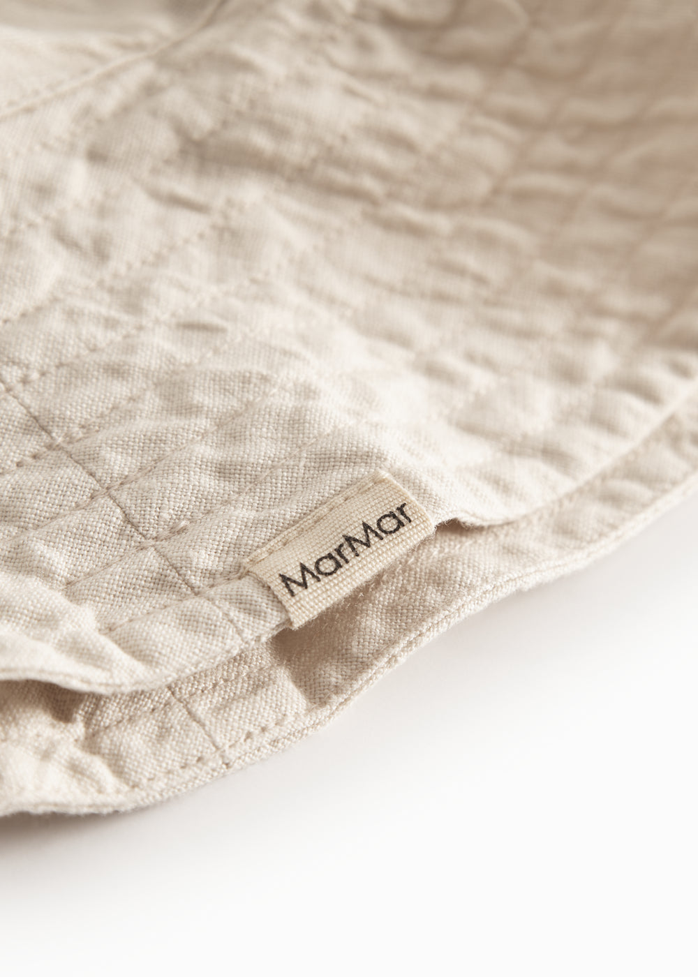 Beige sommerhat til baby