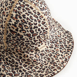 Badehat til børn med brunt leopardmønster