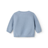 Blå strikket babybluse med knaplukning