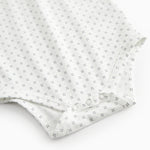 White short-sleeved baby bodysuit with fine pattern