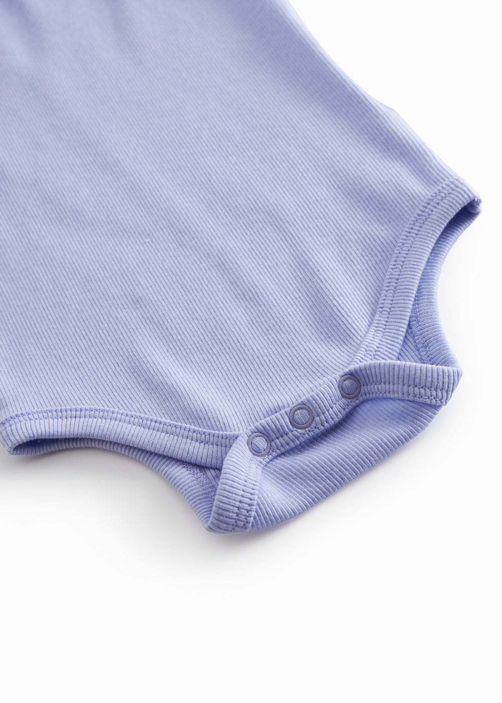 Lyselilla bodystocking med flæsekrave til baby