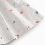 Hvid baby kjole med små blomster og korte ærmer