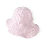 Badehat til baby og børn med et stripet mønster