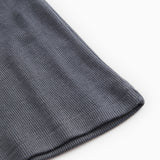 Long-sleeve t‑shirt in dark gray melange fabric with ribbed hem.