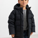 Hooded jacket for children, zip and and visible quilted pockets.