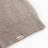 Gray textured stripe hair with label gap and ribbed edge