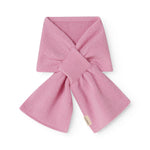 Pink baby blanket in knit with a knot in front