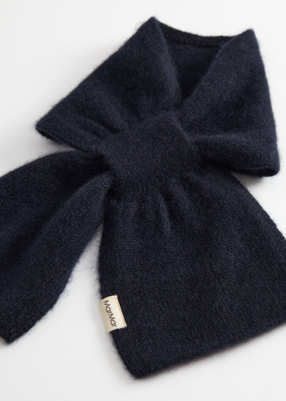 Dark indigo cashmere scarf with knot and small logo tag