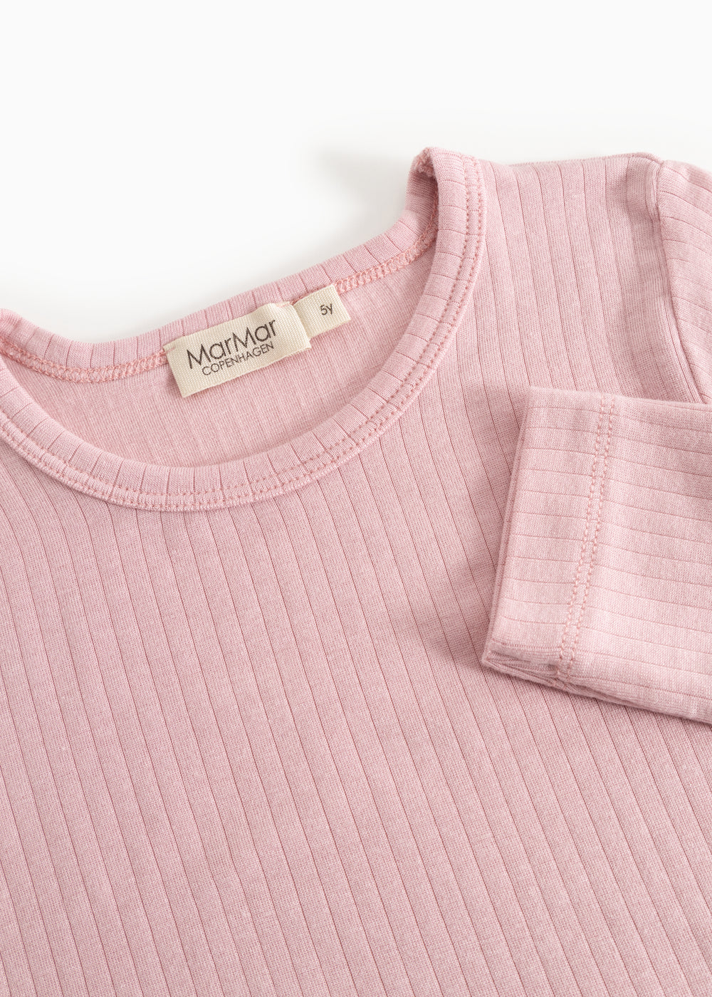 Pink evening dress with round neckline and rib pattern, MarMar brand at the neck.