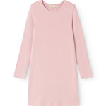 Pink evening dress with long sleeves and round neck, smooth rib structure.